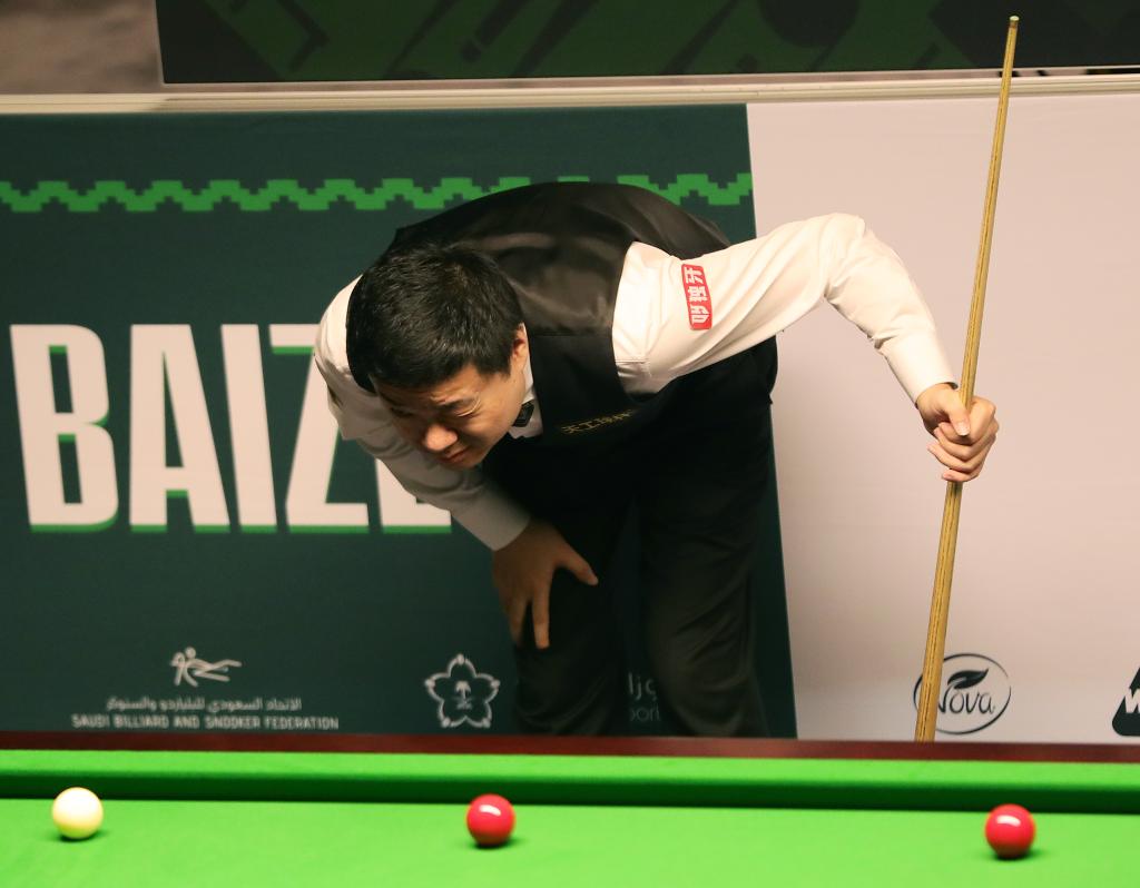 在绿茵场上 在绿茵场上