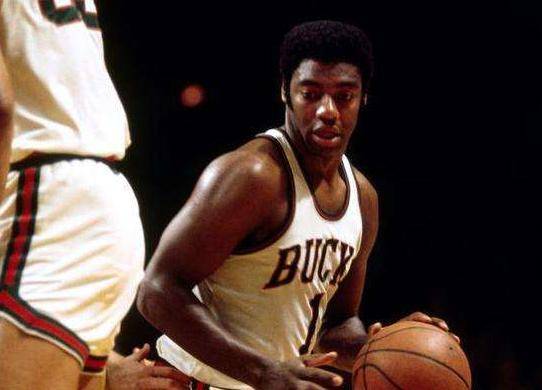 队的两大进 队的两大进