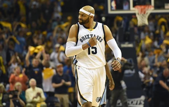 胜利的背后 胜利的背后